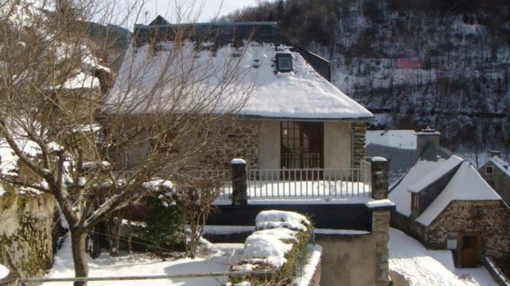 Gite Familial Fouga Bareilles Экстерьер фото